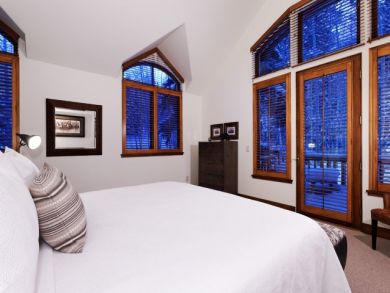 Luxury Aspen Vacation Rental Home Five Bedrooms